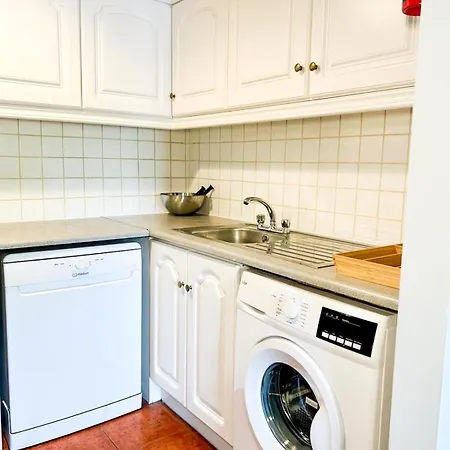 Nem House Apartman Galway